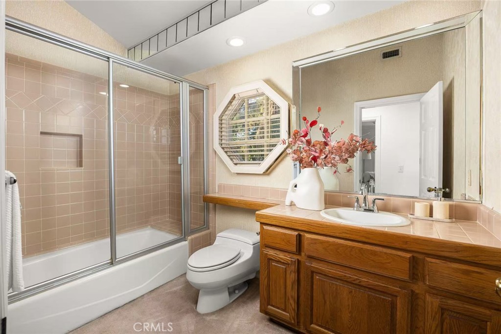 San Marino, California, 91108, United States, 5 Bedrooms Bedrooms, ,5 BathroomsBathrooms,Residential,Active,2042216