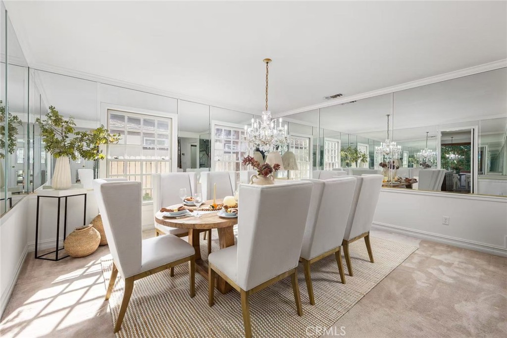 San Marino, California, 91108, United States, 5 Bedrooms Bedrooms, ,5 BathroomsBathrooms,Residential,Active,2042216