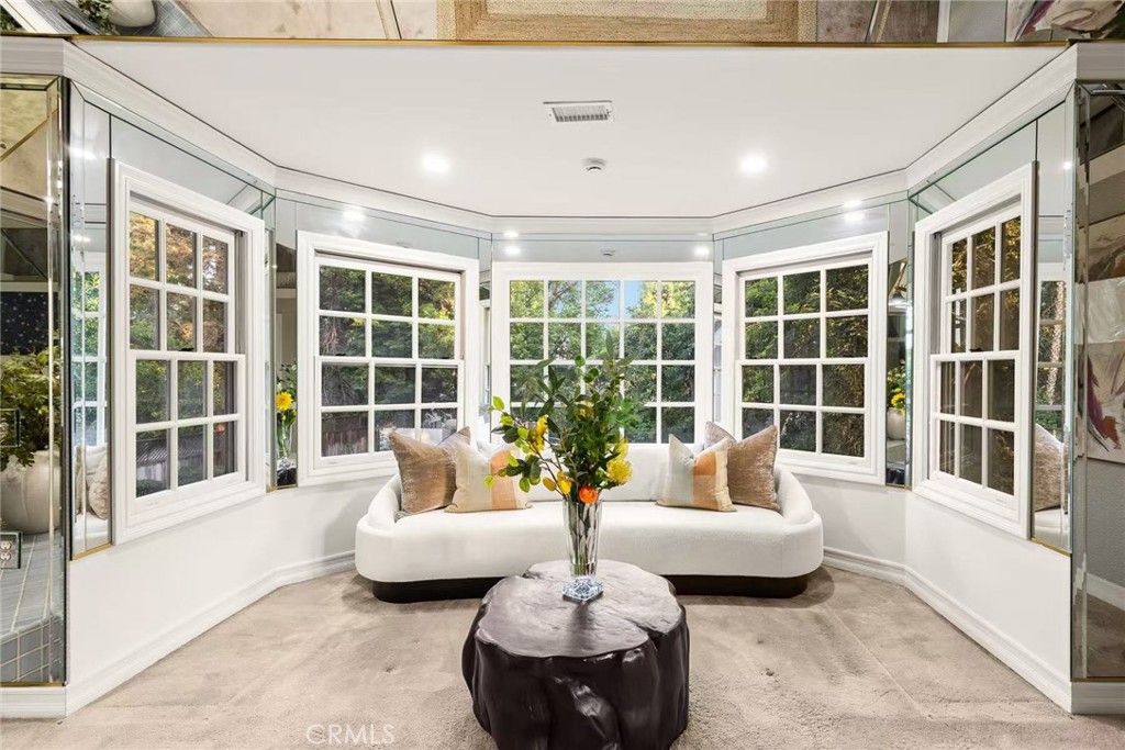 San Marino, California, 91108, United States, 5 Bedrooms Bedrooms, ,5 BathroomsBathrooms,Residential,Active,2042216