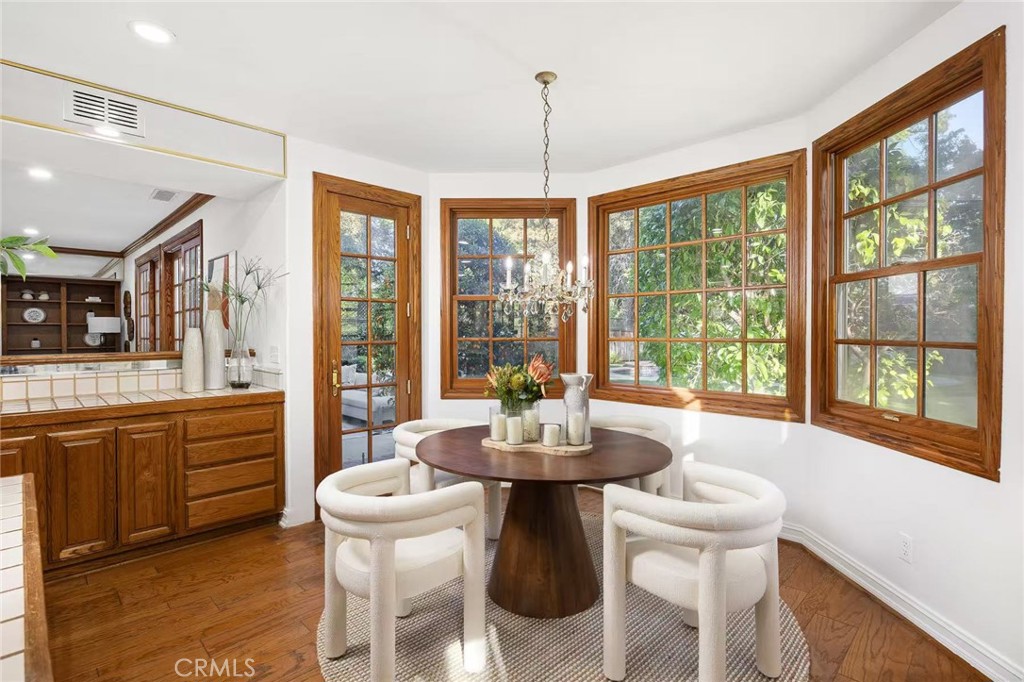 San Marino, California, 91108, United States, 5 Bedrooms Bedrooms, ,5 BathroomsBathrooms,Residential,Active,2042216