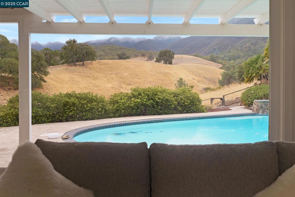 DANA HILLS - Residential