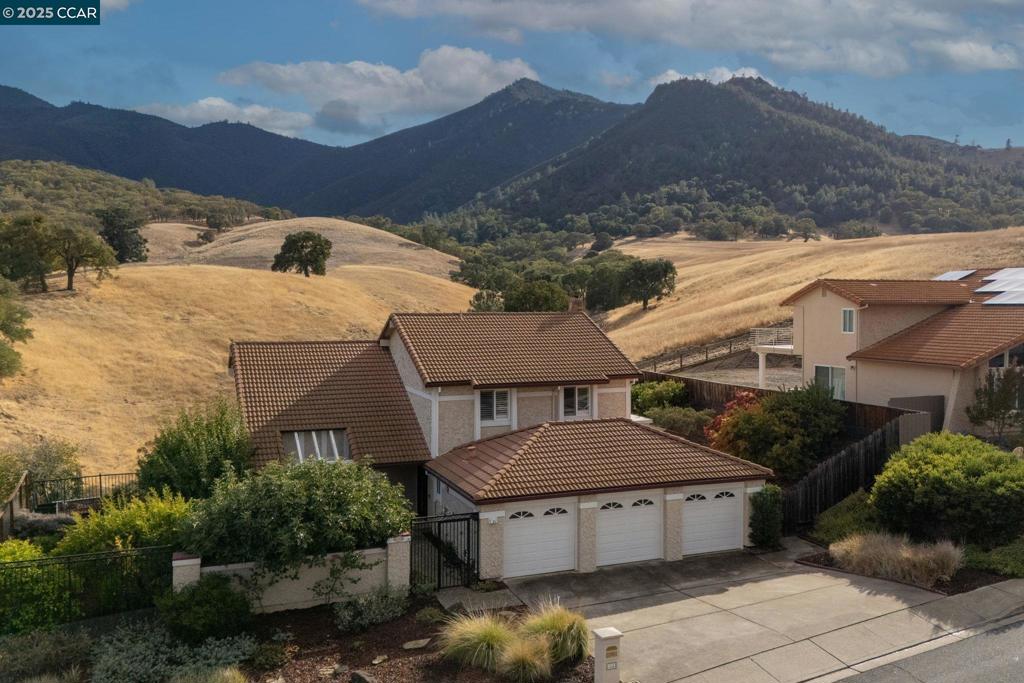 DANA HILLS - Residential