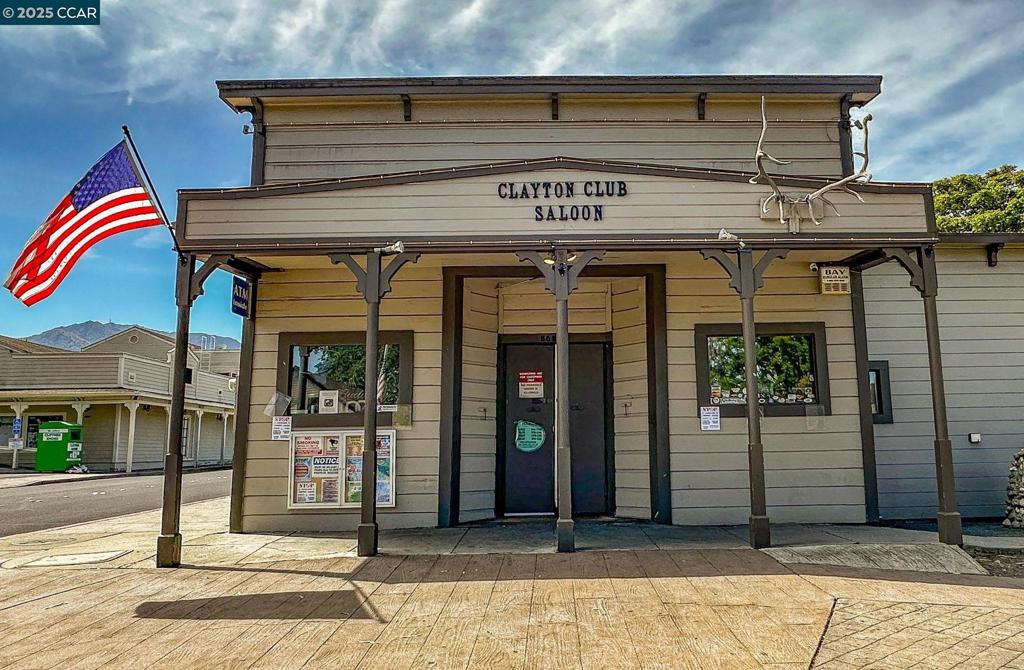 DANA HILLS - Residential