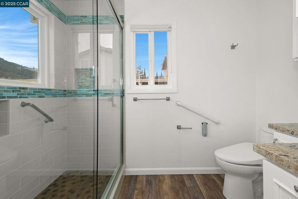 DANA HILLS - Residential