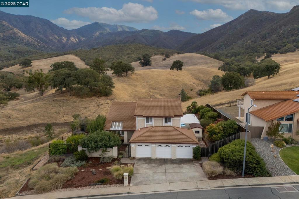 DANA HILLS - Residential