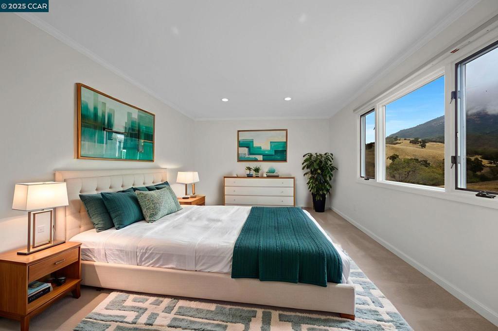 DANA HILLS - Residential