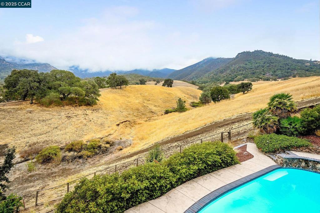 DANA HILLS - Residential