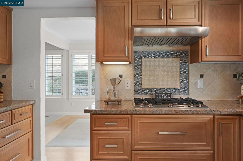 DANA HILLS - Residential