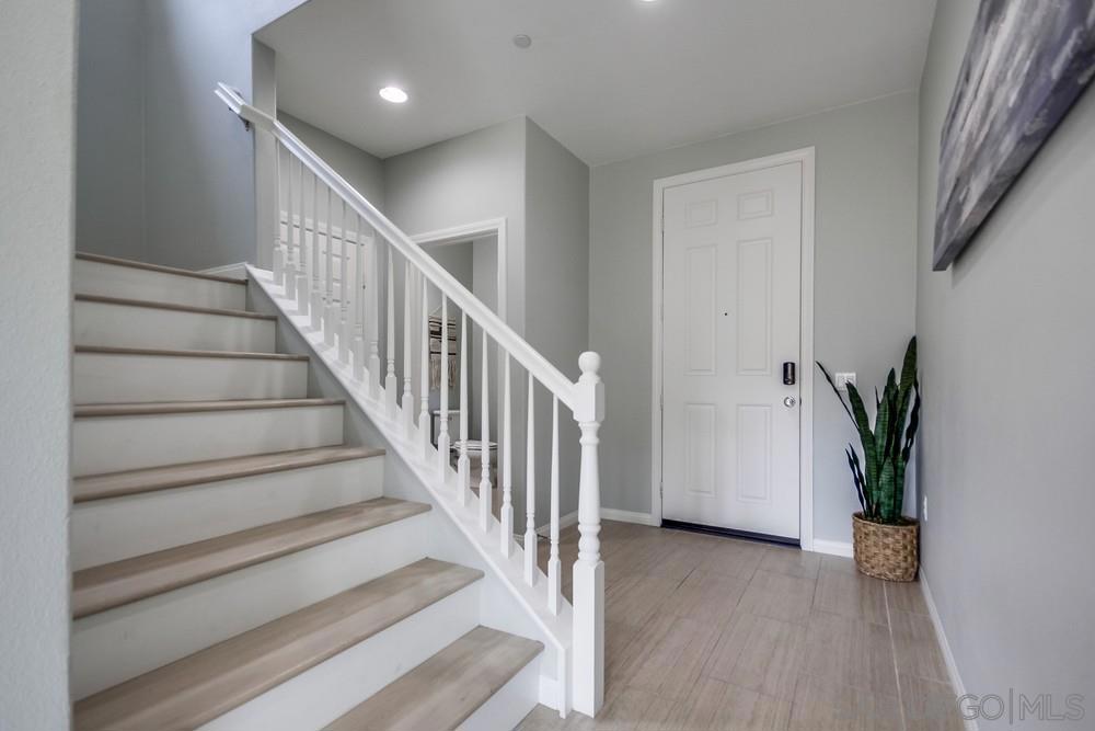 Lakeside - Residential