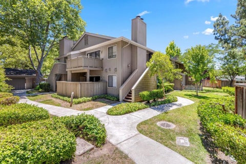 Photo of 5691 Makati Circle #G, San Jose, CA 95123 (MLS # ML82060560)