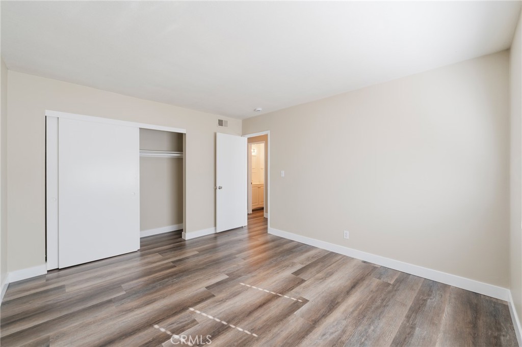 - - Residential Lease