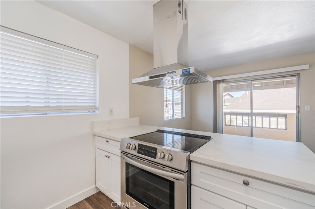 - - Residential Lease