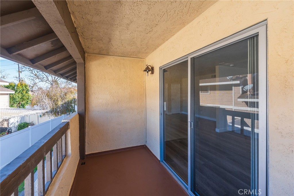 - - Residential Lease