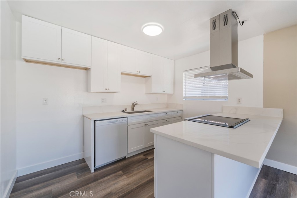 - - Residential Lease