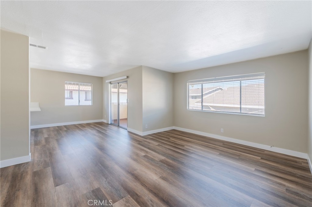 - - Residential Lease