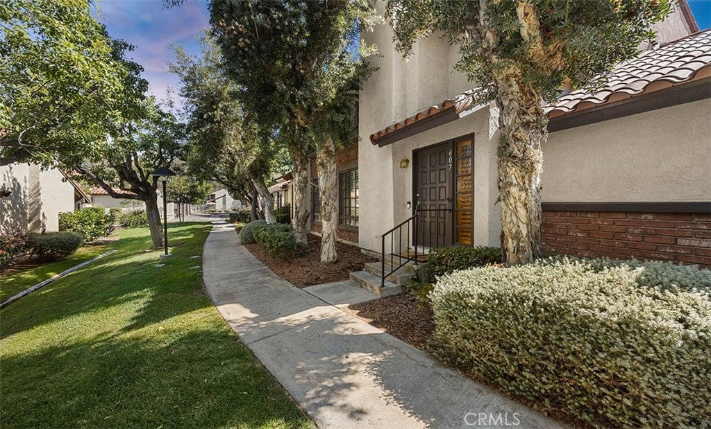 607 Santa Cruz Court