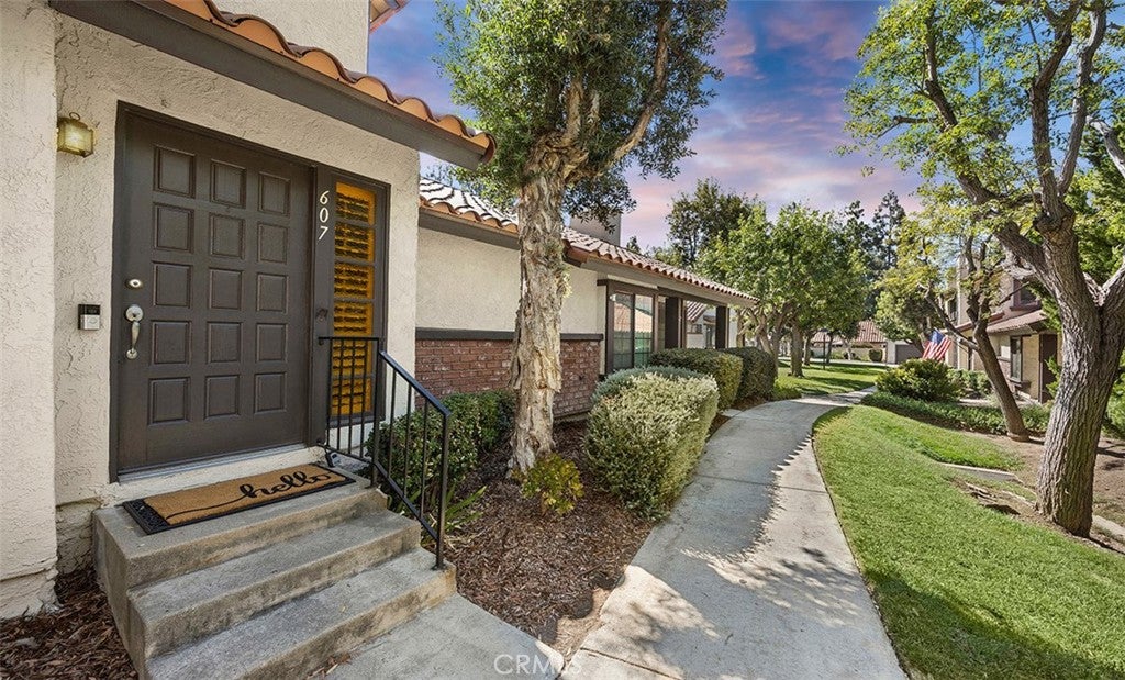 607 Santa Cruz Court