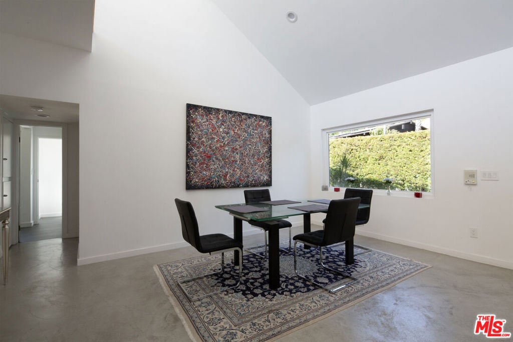 5518 Tuxedo Terrace