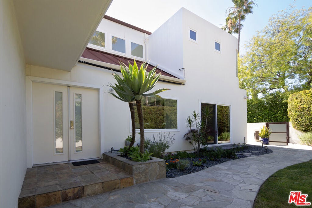 5518 Tuxedo Terrace