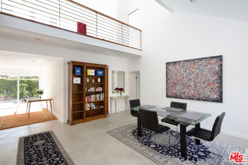 5518 Tuxedo Terrace