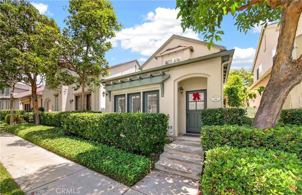 54 Paisley PL