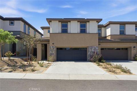 Photo of 76300 Oxford Ln, Palm Desert, CA 92211 (MLS # SW26081568)