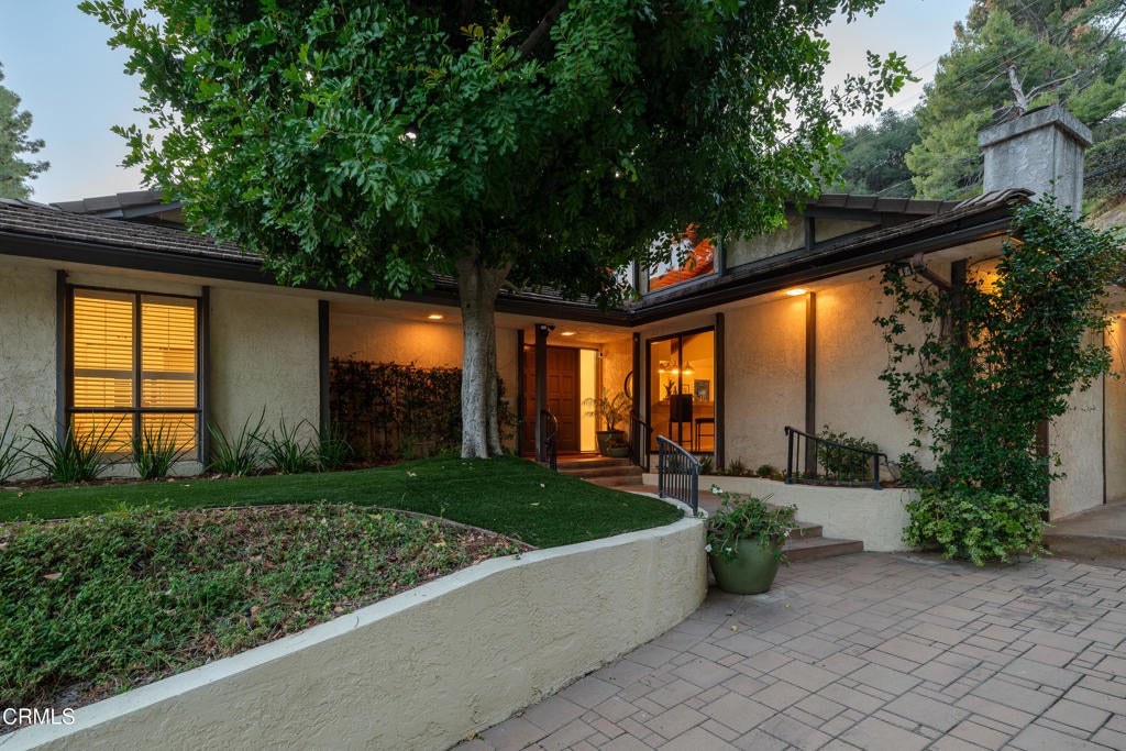 2217 Highland Vista Drive