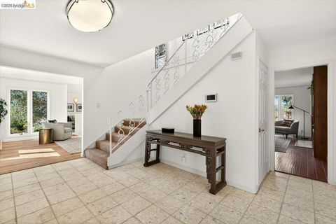 Tiny photo for 10565 10565 Englewood Drive Dr, Oakland, CA 94605 (MLS # 41126343)