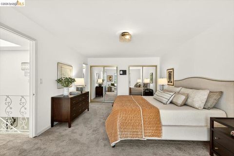 Tiny photo for 10565 10565 Englewood Drive Dr, Oakland, CA 94605 (MLS # 41126343)