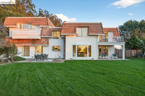 Tiny photo for 10565 10565 Englewood Drive Dr, Oakland, CA 94605 (MLS # 41126343)