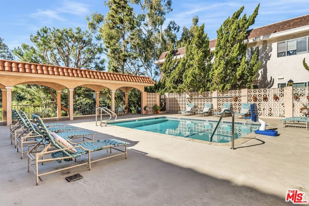 Photo of 6199 Canterbury Drive #102, Culver City, CA 90230 (MLS # 26638079)