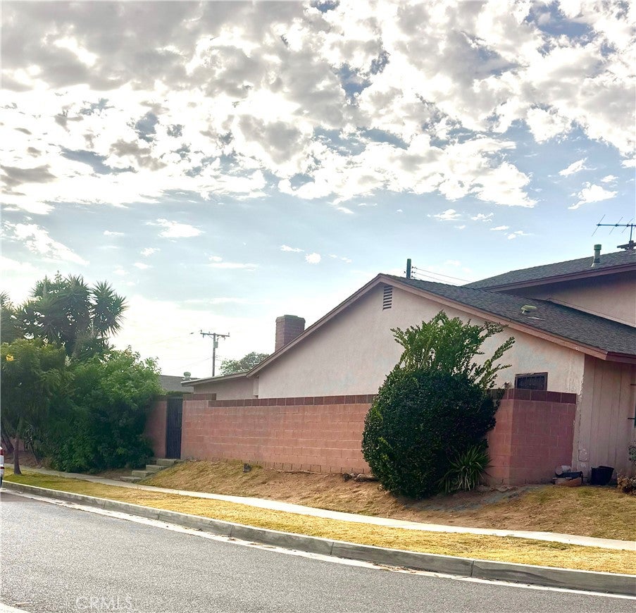 20123 Camba AVE, Carson CA 90746