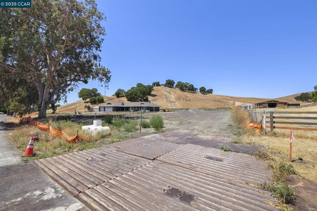 1610 Lawrence Road