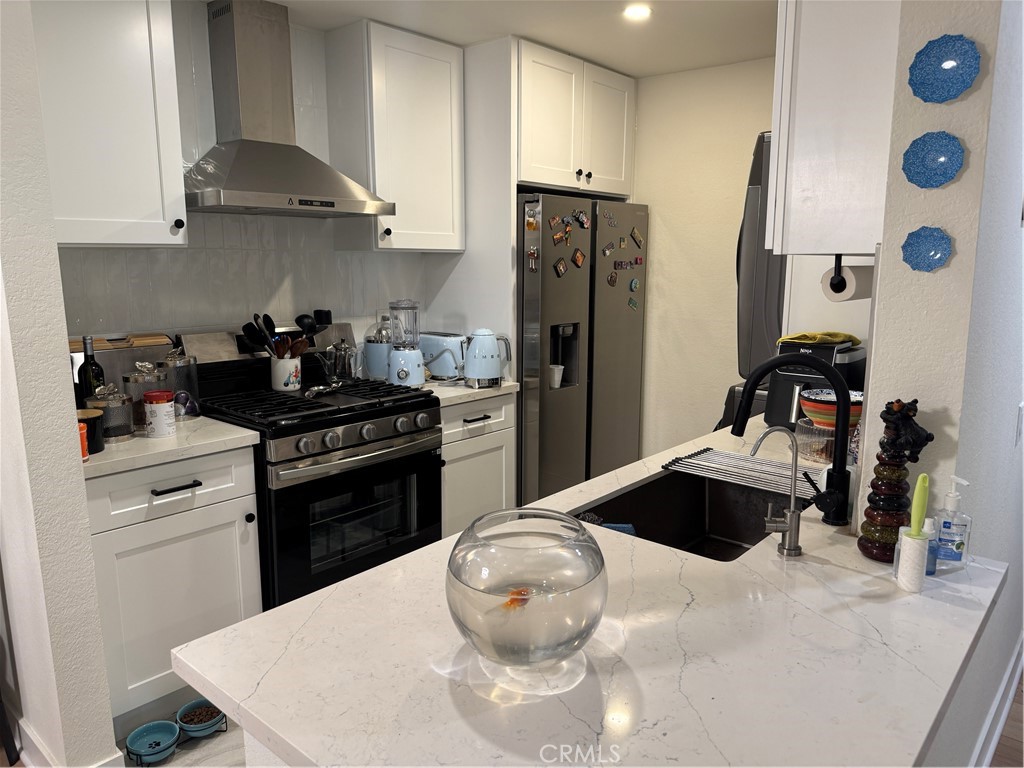 460 Oak Street 311