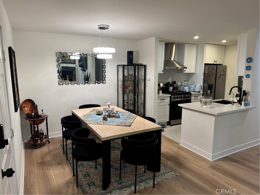 460 Oak Street 311
