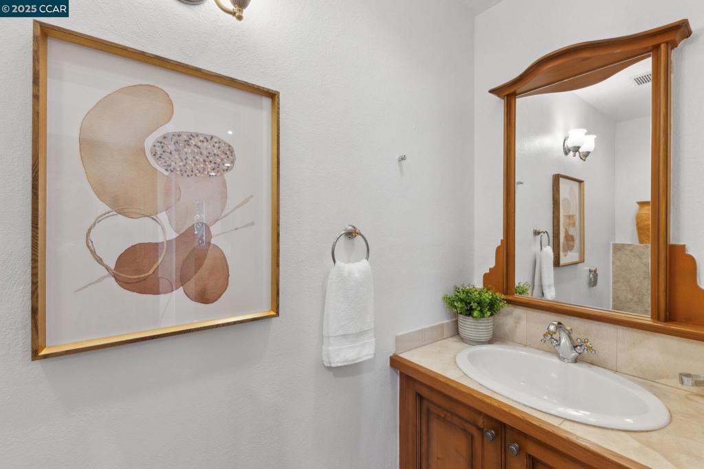 SLEEPY HOLLOW - Residential