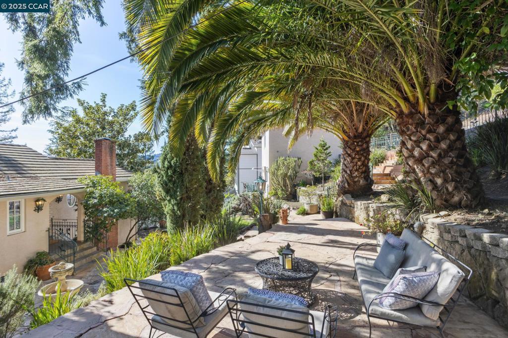 SLEEPY HOLLOW - Residential