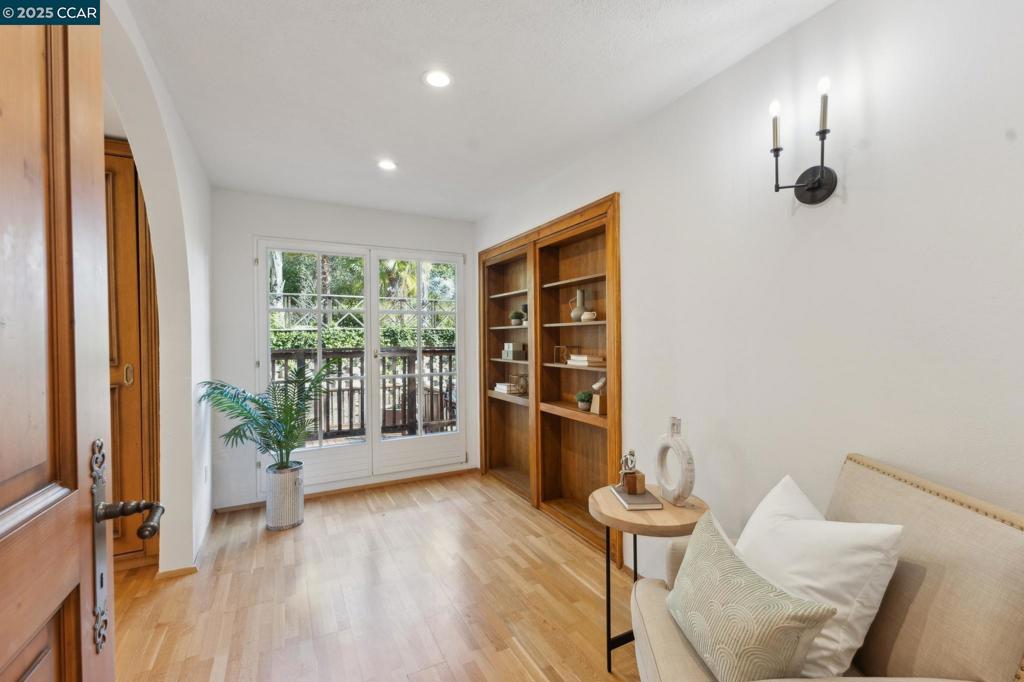 SLEEPY HOLLOW - Residential