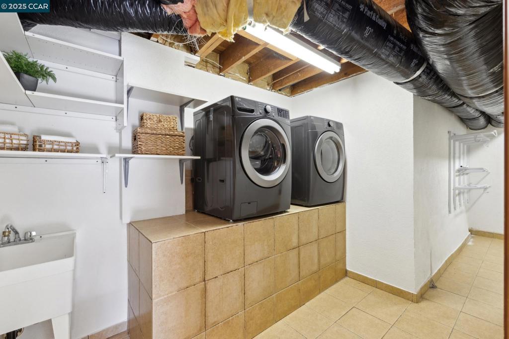 SLEEPY HOLLOW - Residential