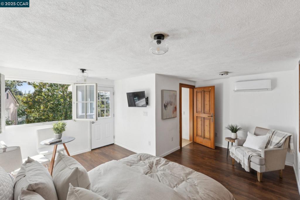 SLEEPY HOLLOW - Residential