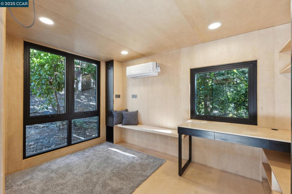 SLEEPY HOLLOW - Residential