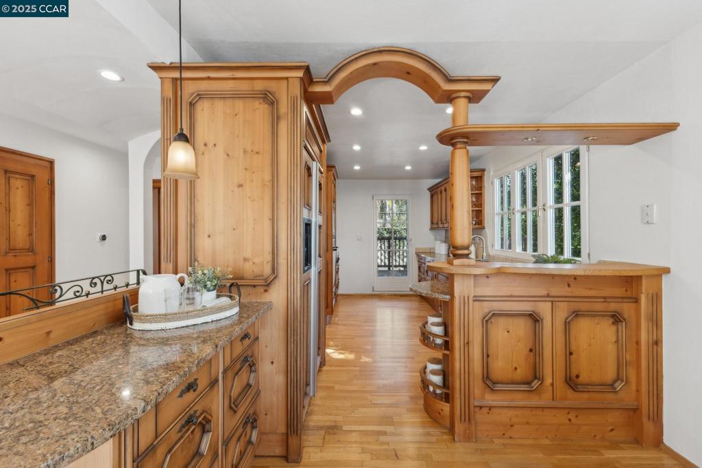 SLEEPY HOLLOW - Residential