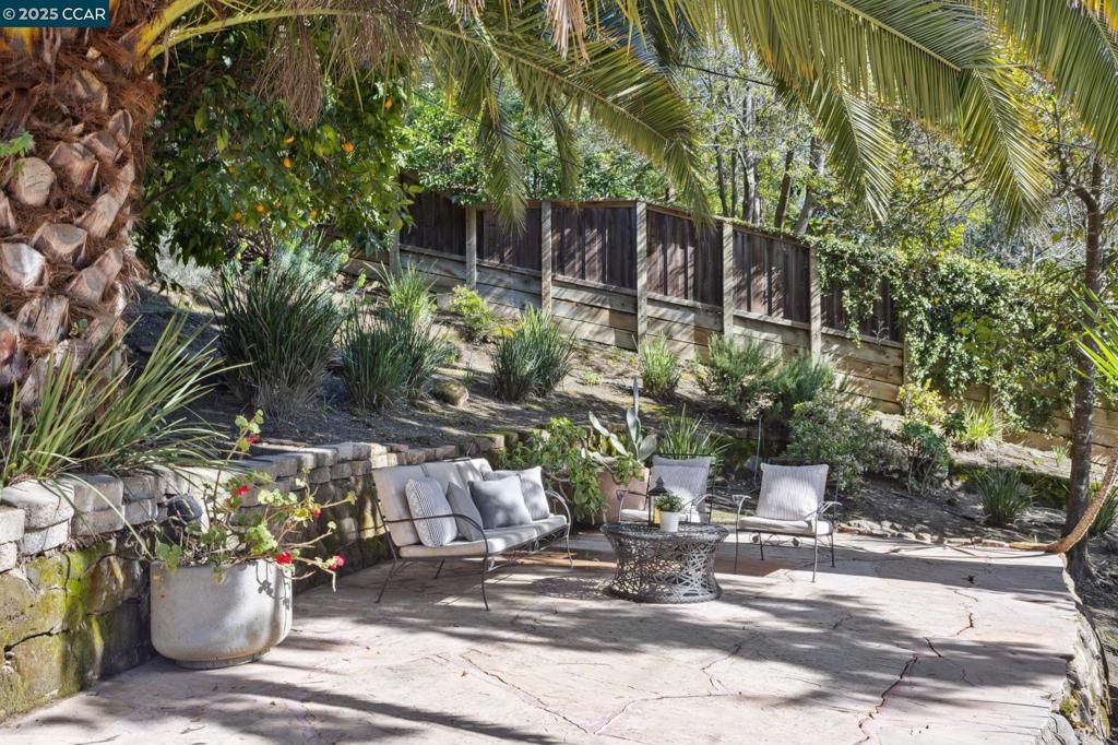 SLEEPY HOLLOW - Residential