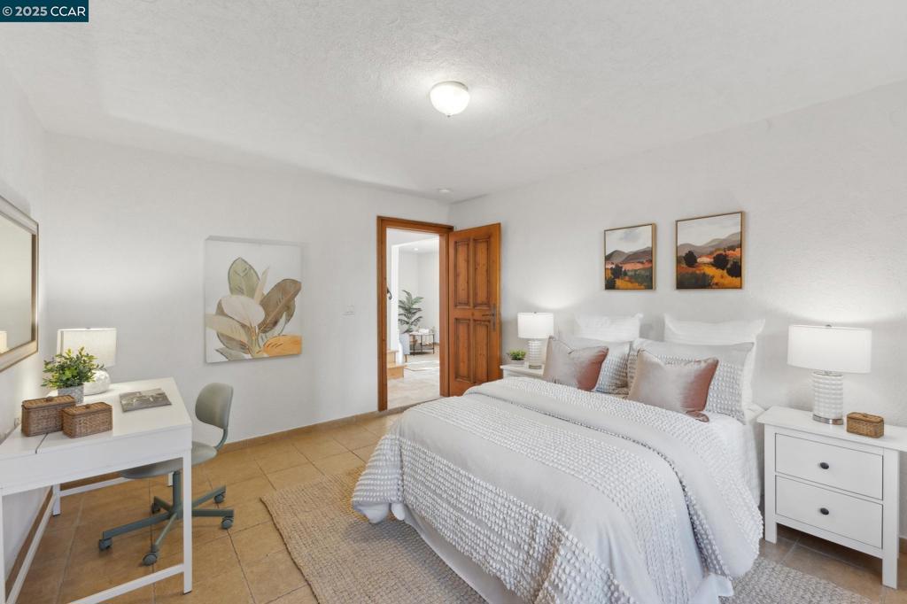 SLEEPY HOLLOW - Residential