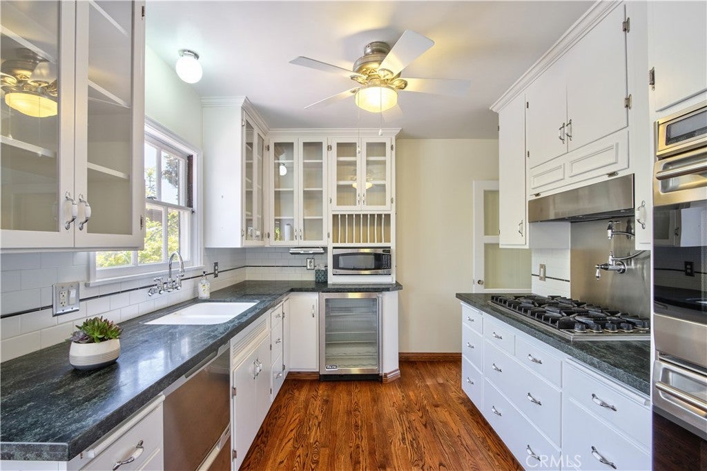 1505 E Armando
