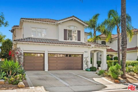 Photo of 16656 Calle Jermaine, Pacific Palisades, CA 90272 (MLS # 25594853) Photo of 16656 Calle Jermaine, Pacific Palisades, CA 90272 (MLS # 25594853)