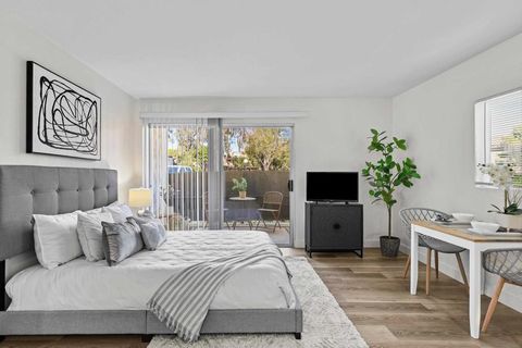 8027 Caminito De Pizza B San Diego CA 92108