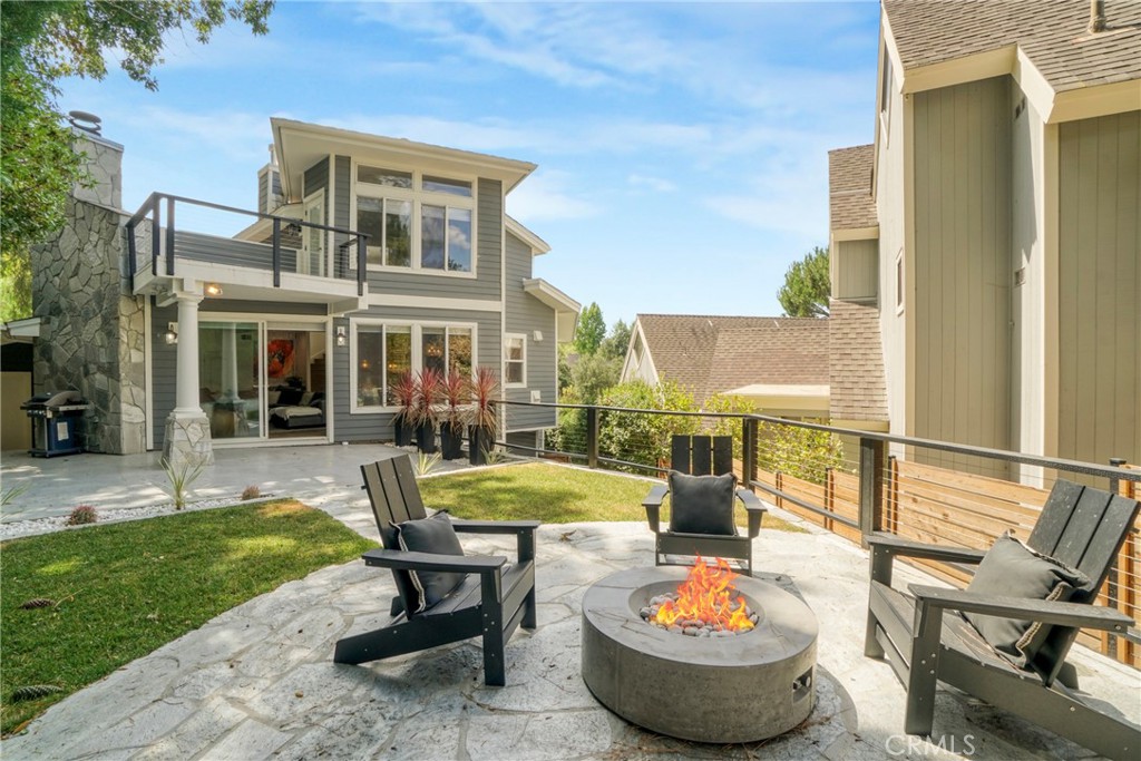 Village (TV) - Residential