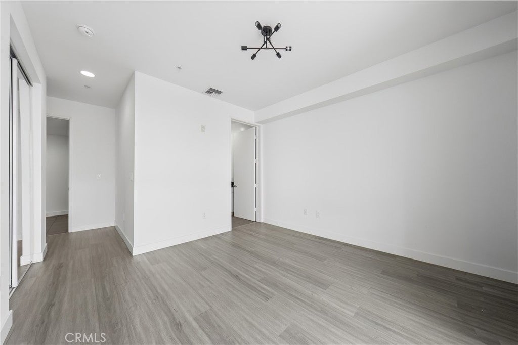 10911 Wellworth 1A