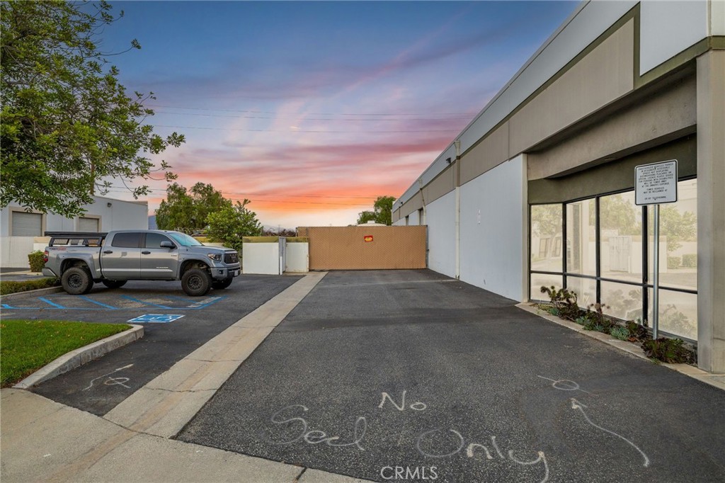 Properties 4 859 Meridian Street